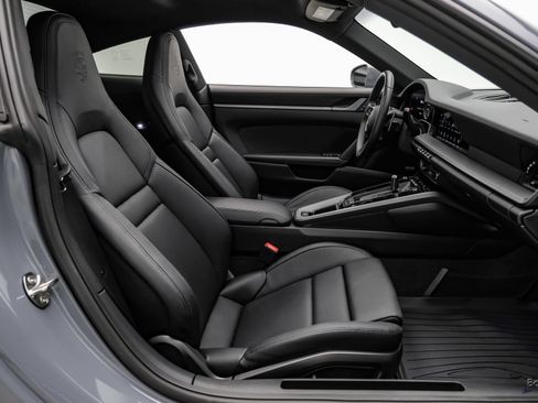 Used 2024 Porsche 911 Carrera RWD image 46