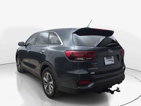 Used 2020 Kia Sorento FWD V6 image 6