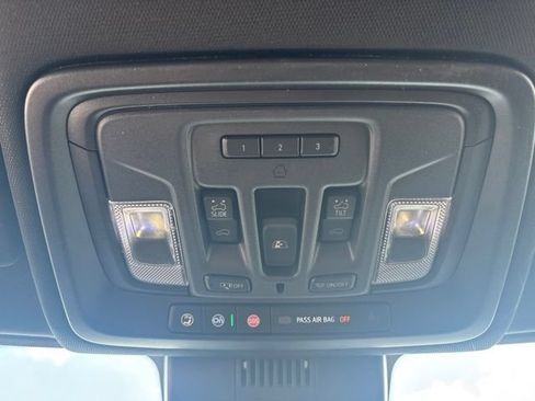 New 2026 Chevrolet Silverado 1500 High Country AWD/4WD image 18