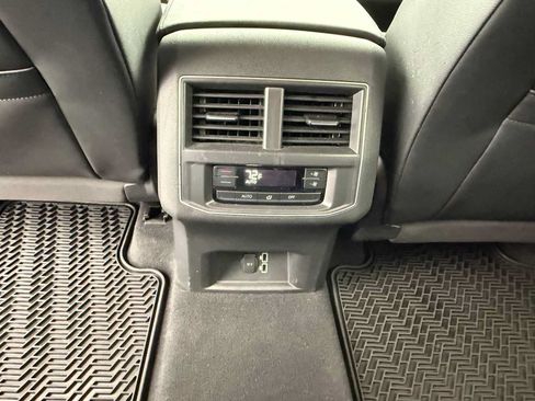 Used 2019 Volkswagen Atlas SE w/ Towing Package AWD/4WD image 19