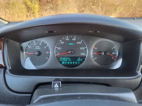 Used 2011 Chevrolet Impala LT image 15
