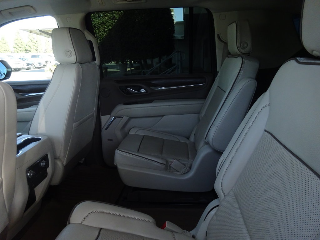 Certified 2022 GMC Yukon XL Denali w/ Denali Premium Package AWD/4WD image 20