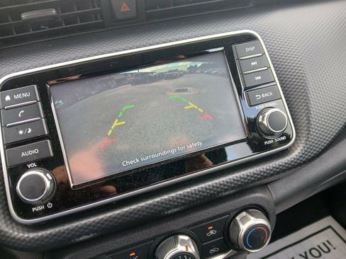 Used 2021 Nissan Kicks S FWD image 13