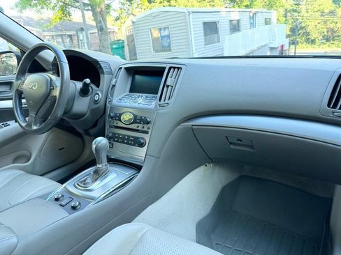 Used 2011 INFINITI G37 x Sedan w/ Premium Pkg AWD/4WD image 15