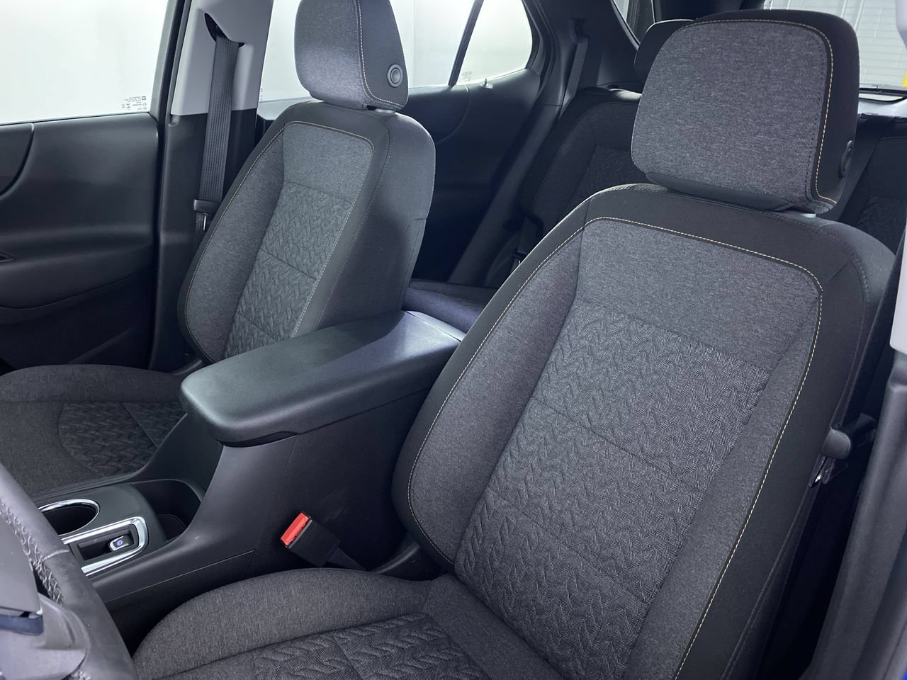 Certified 2024 Chevrolet Equinox LT w/ LPO, Floor Liner Package FWD image 10