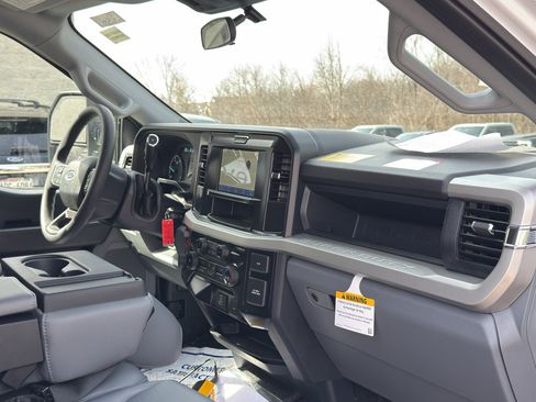 New 2026 Ford F450 XL w/ XL Chrome Package image 28
