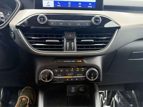Used 2022 Ford Escape SEL image 20