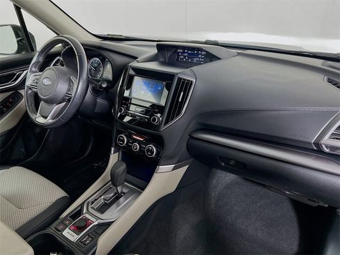 Used 2022 Subaru Forester Premium image 27
