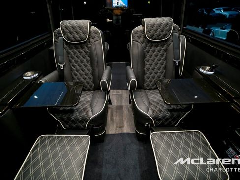 Used 2024 Mercedes-Benz Sprinter 3500 image 26