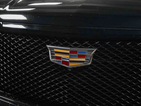 Used 2024 Cadillac Escalade V image 9