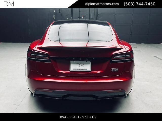 Used 2024 Tesla Model S Plaid AWD/4WD image 5