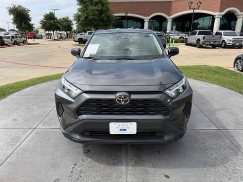 Used 2023 Toyota RAV4 LE FWD image 2