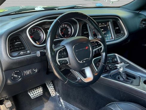 Used 2018 Dodge Challenger GT w/ Driver Convenience Group AWD/4WD image 11