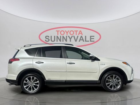 Certified 2018 Toyota RAV4 Limited w/ Advanced Technology Package image 10