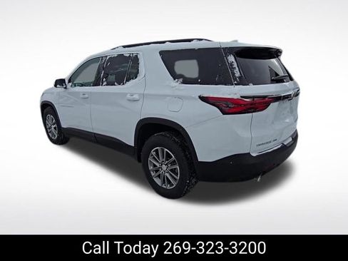 Certified 2023 Chevrolet Traverse LT w/ Rear Camera Mirror Package image 4