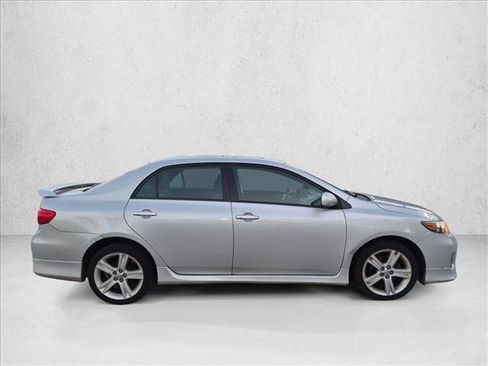 Used 2013 Toyota Corolla S w/ Premium Pkg FWD image 4