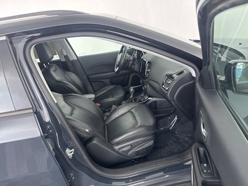 Used 2018 Jeep Compass Limited image 10