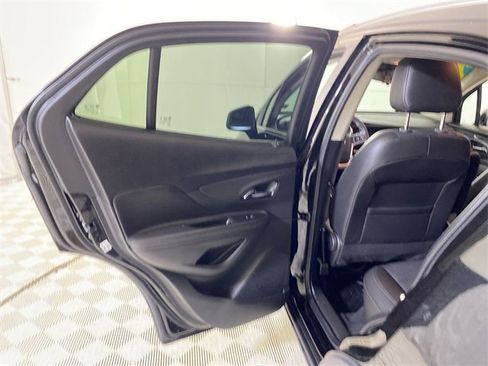 Used 2022 Buick Encore Preferred w/ Safety Package image 29