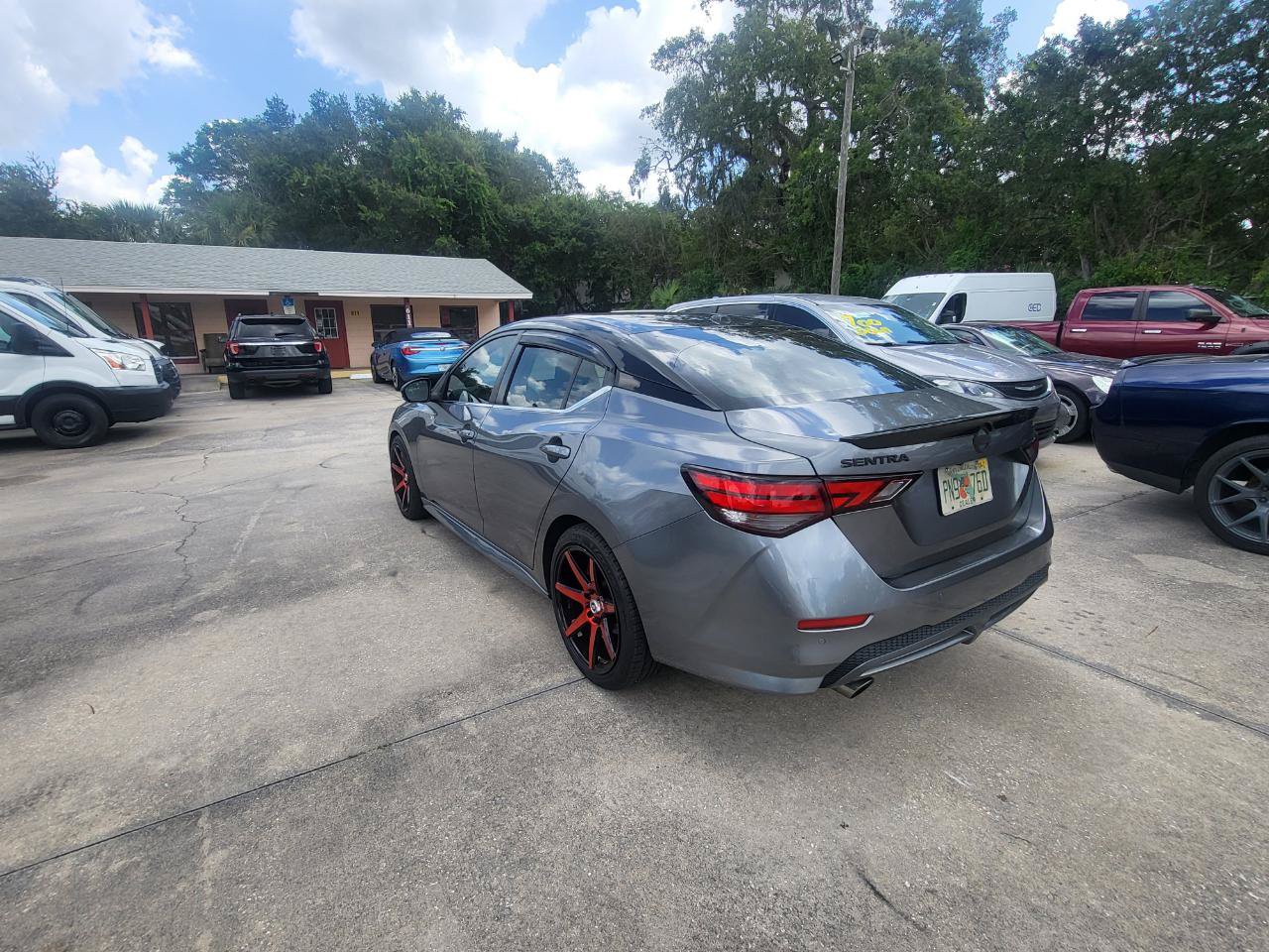Used 2021 Nissan Sentra SR FWD image 13