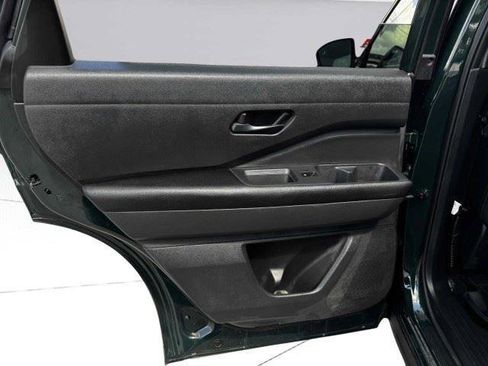 Used 2024 Nissan Pathfinder Rock Creek AWD/4WD image 39