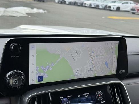 Used 2024 Lexus LX 600 4WD w/ Appearance Package image 8