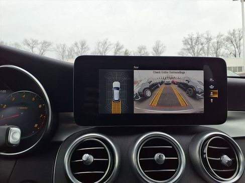 Used 2021 Mercedes-Benz GLC 300 4MATIC image 23