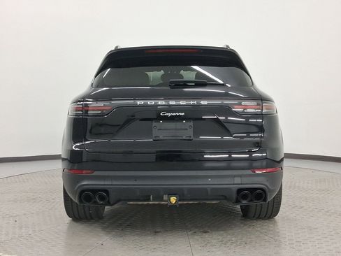 Used 2021 Porsche Cayenne image 6