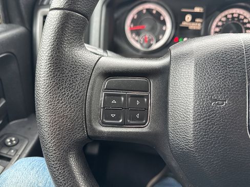 Used 2015 RAM 1500 Express AWD/4WD image 34