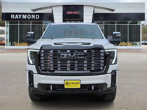 New 2025 GMC Sierra 2500 Denali Ultimate image 2