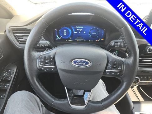 Used 2020 Ford Escape Titanium AWD/4WD image 6
