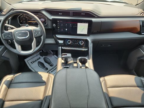 Used 2026 GMC Sierra 1500 Denali AWD/4WD image 8