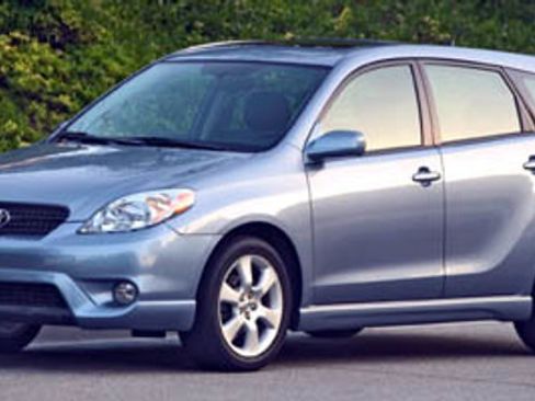 Used 2005 Toyota Matrix XR image 1
