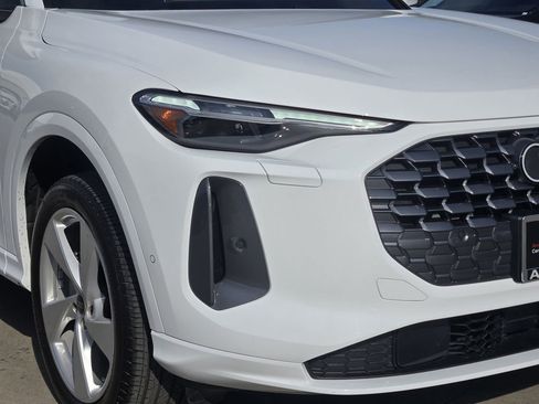 Certified 2025 Audi Q5 Premium Plus w/ Premium Plus image 9