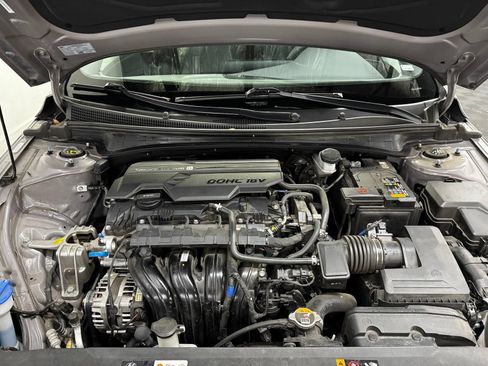 Used 2025 Hyundai Elantra SEL FWD image 7