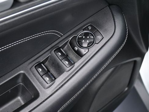 Used 2022 Ford Edge Titanium image 18