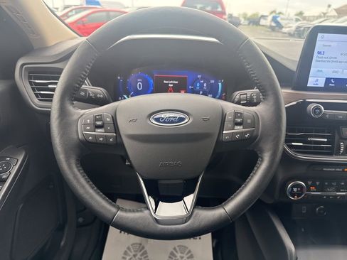 Certified 2020 Ford Escape Titanium w/ Titanium Premium Package 2.0 FWD image 26