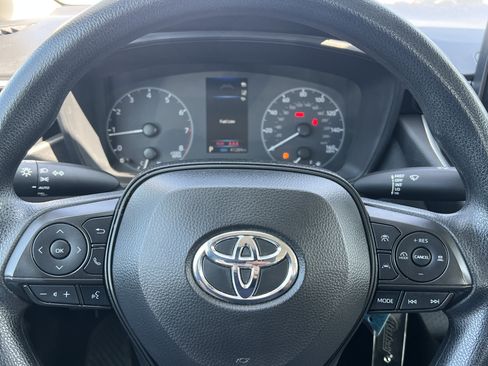 Used 2024 Toyota Corolla LE FWD image 23