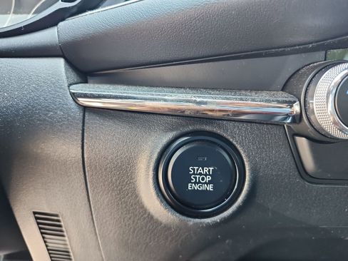 Used 2023 MAZDA MAZDA3 s image 26