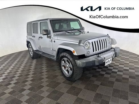 Used 2016 Jeep Wrangler Unlimited Sahara w/ Connectivity Group AWD/4WD image 1