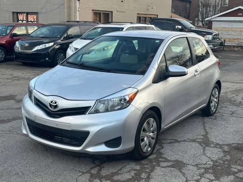 Used 2014 Toyota Yaris LE image 3