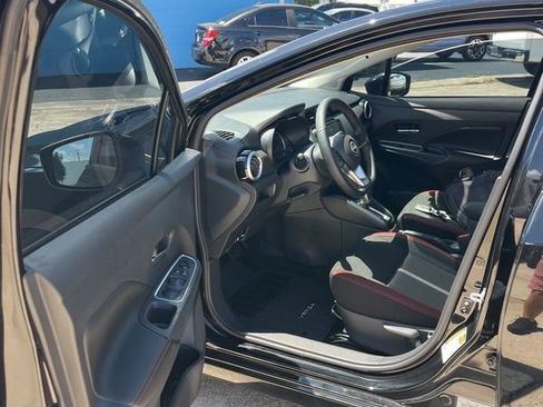 Used 2025 Nissan Versa SR w/ Trunk Package FWD image 7