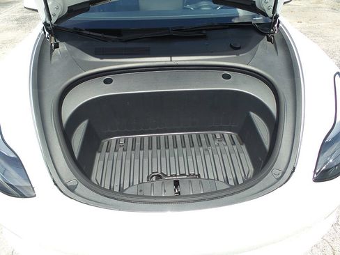 Used 2023 Tesla Model 3 Standard Range RWD image 19