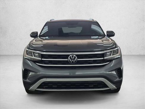 Used 2023 Volkswagen Atlas Cross Sport SE w/ Panoramic Sunroof Package FWD image 6