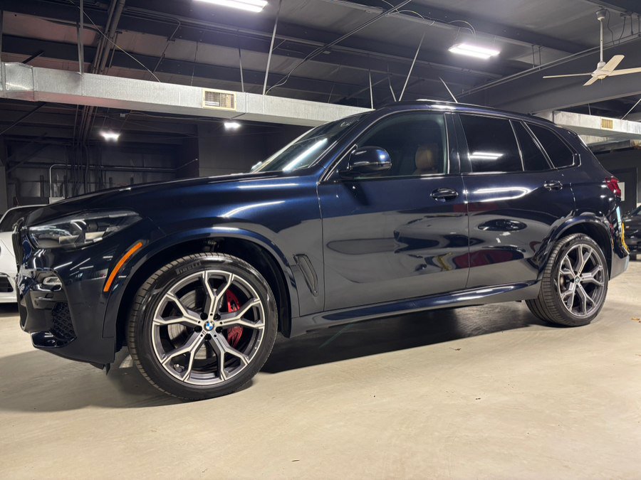 Used 2021 BMW X5 xDrive40i w/ M Sport Package AWD/4WD image 21