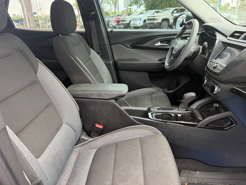 Used 2022 Chevrolet TrailBlazer LT FWD image 10
