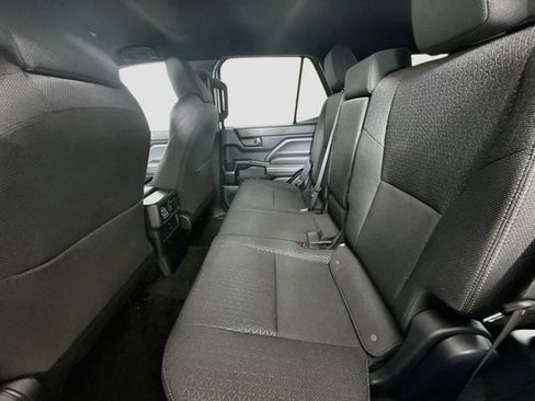 Certified 2025 Toyota 4Runner SR5 AWD/4WD image 24