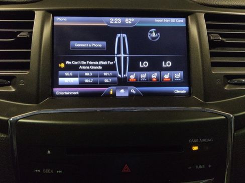 Used 2014 Lincoln MKS EcoBoost w/ Equipment Group 201A image 25