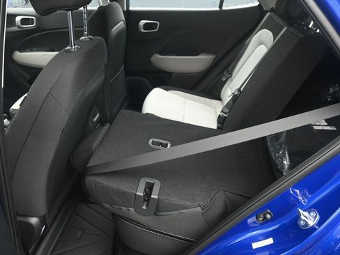 New 2026 Hyundai Venue SEL image 32