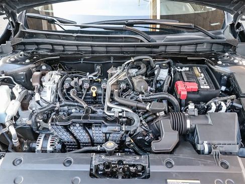 Used 2024 Nissan Altima 2.5 SV image 28