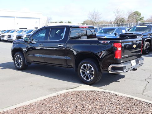 Certified 2025 Chevrolet Silverado 1500 LTZ w/ LTZ Premium Package image 8